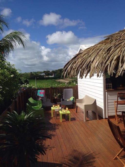 Charmant Bungalow Un P'Tit Coin De Paradis Saint-Francois  Εξωτερικό φωτογραφία